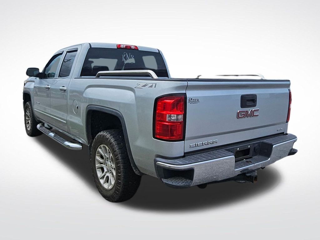 2015 Quicksilver Metallic GMC Sierra 1500 SLE 4X4 Truck