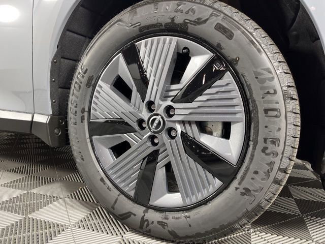 2025 Boulder Gray Pearl/Super Black Nissan Murano SL AWD SUV
