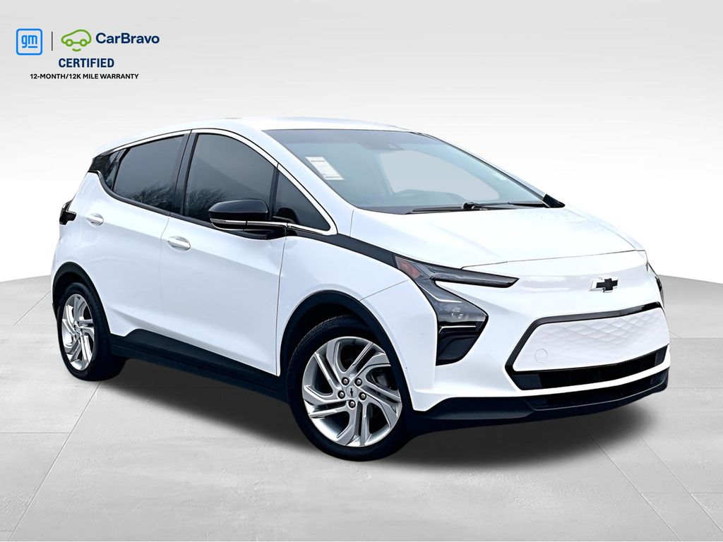 Summit White 2023 Chevrolet Bolt EV 1LT FWD Hatchback Front-Wheel Drive 1-Speed Automatic