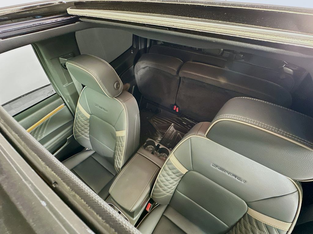 Thumbnail: 2024 GMC Canyon - 23