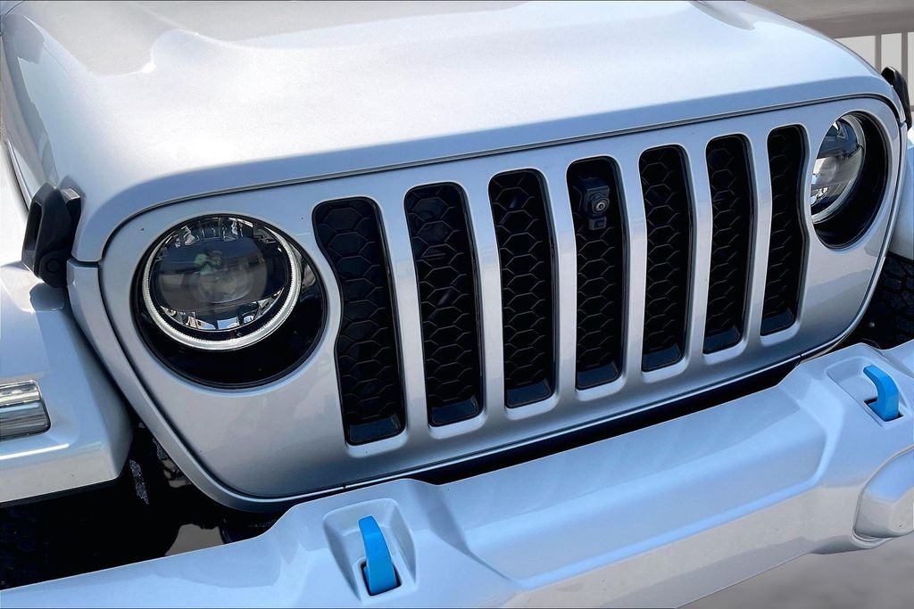 Used 2023 Jeep Wrangler SUV
