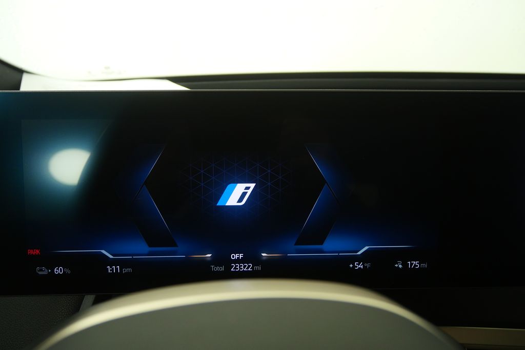 Thumbnail: 2024 BMW iX - 22