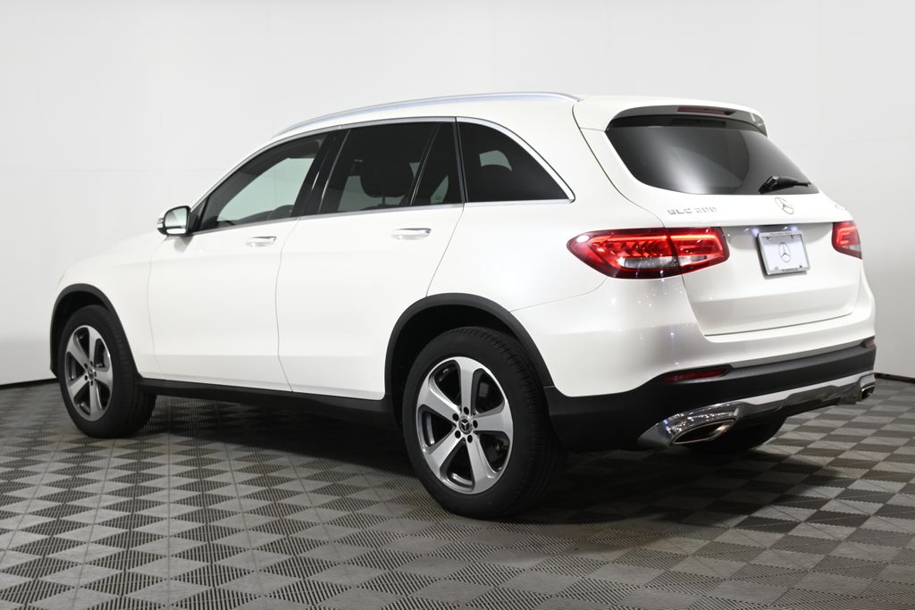 2017 Mercedes-Benz GLC 300 5