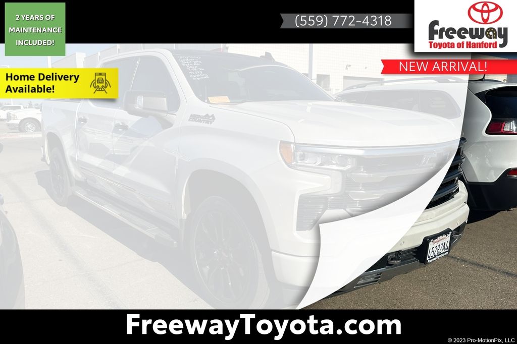 White (Iridescent Pearl Tricoat) 2024 Chevrolet Silverado 1500 Pickup Truck Four-Wheel Drive Automatic