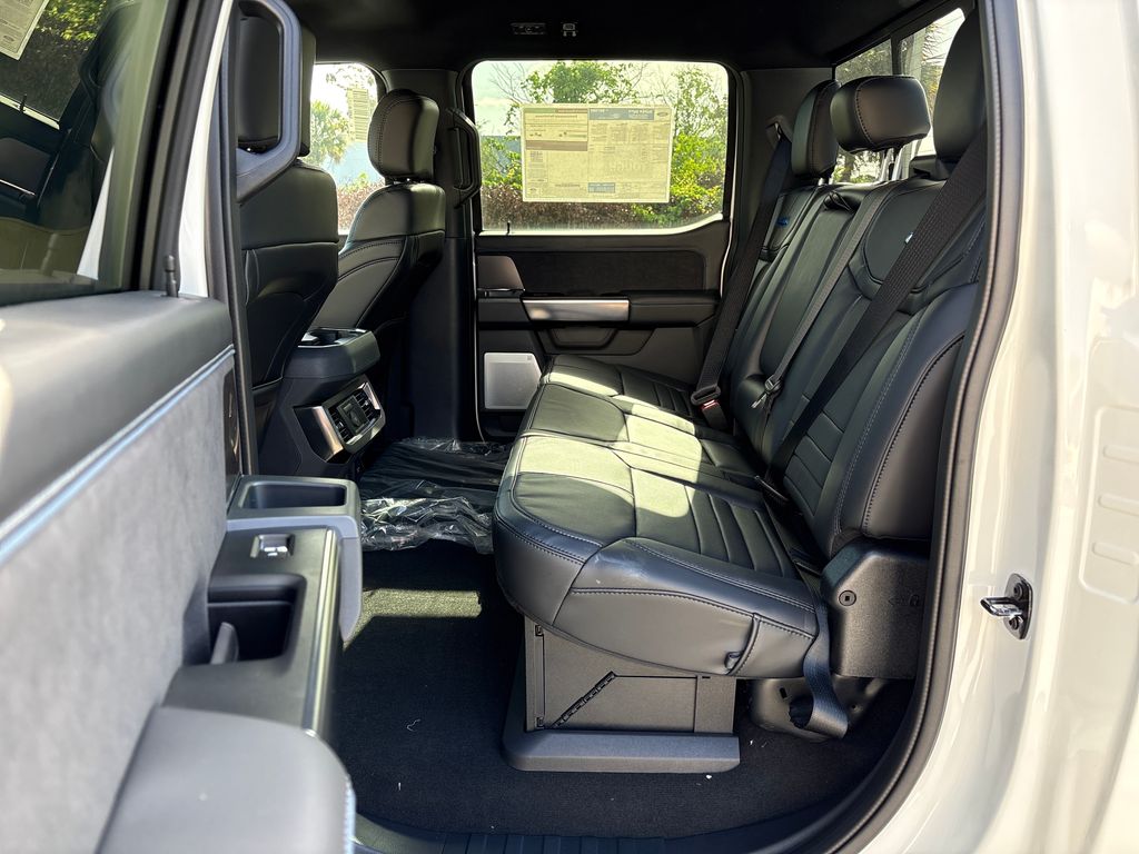 New 2026 White Ford Platinum image 31