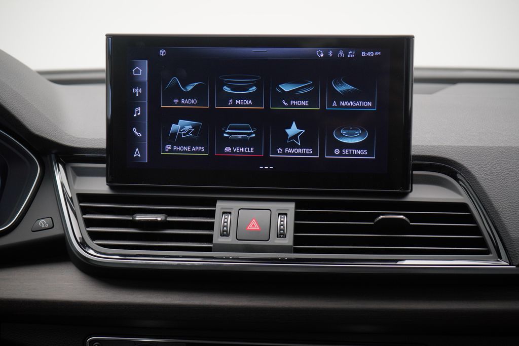 Thumbnail: 2023 Audi Q5 - 11