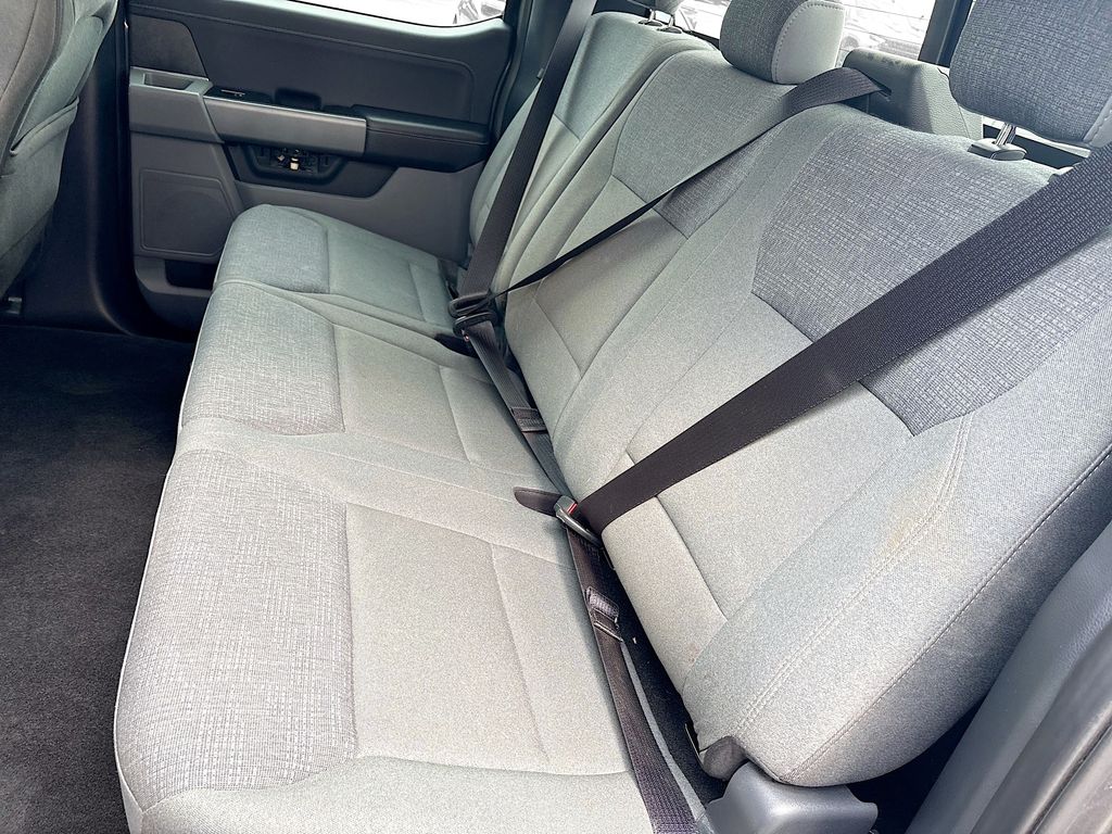 Used 2024 Gray Ford XLT image 24