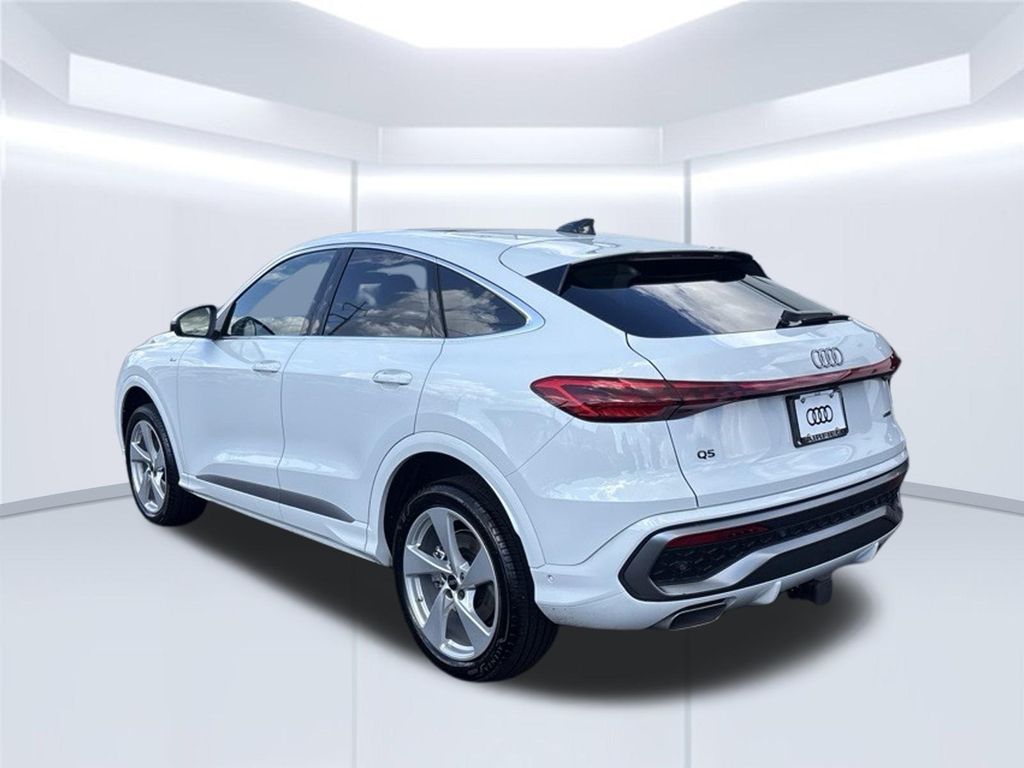 Thumbnail: 2025 Audi Q5 - 3