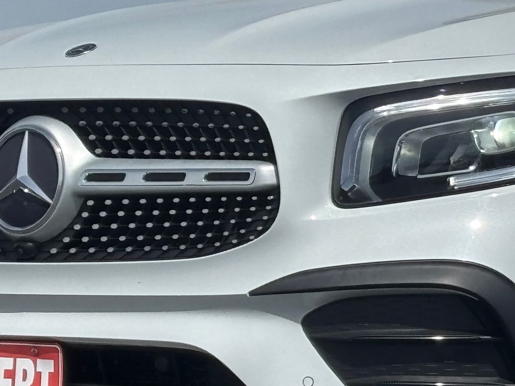 Used Car 2021 Mercedes-benz Glb  Glb 250 For Sale Under $25,000 In Austin, Texas