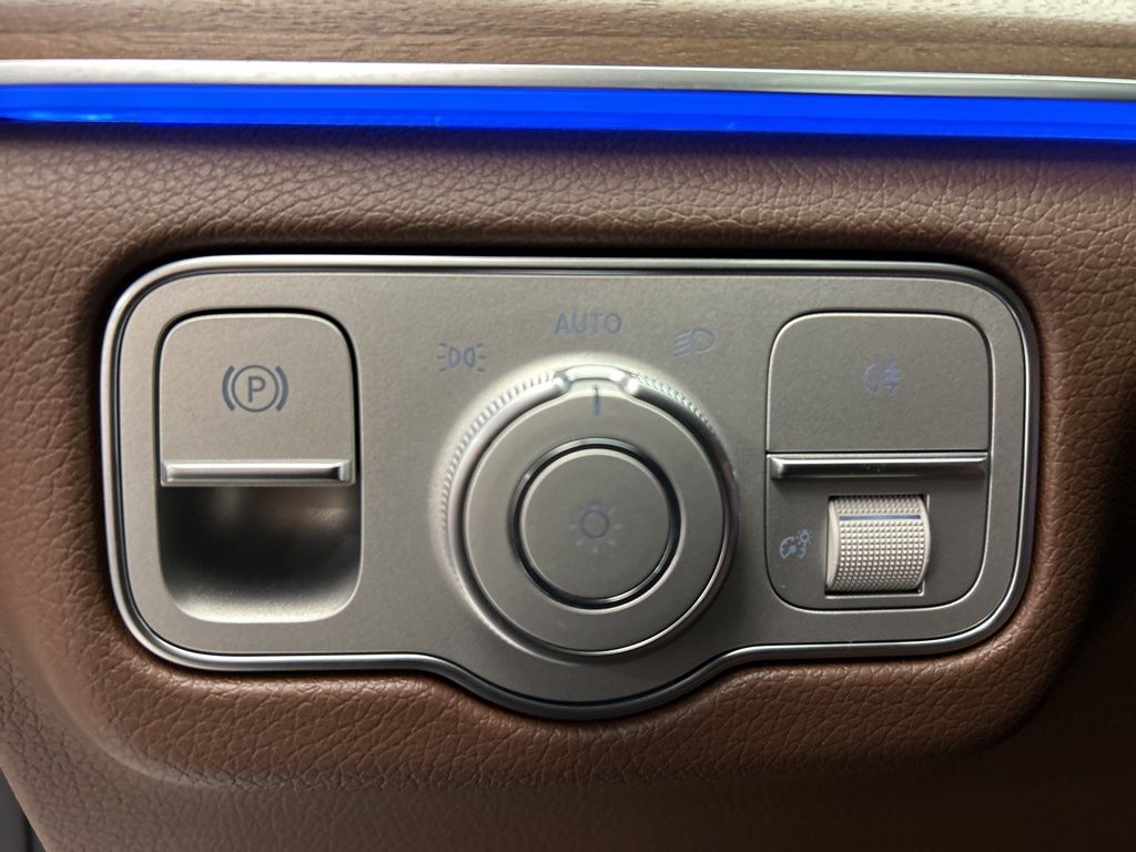 Thumbnail: 2026 Mercedes-Benz GLE - 22