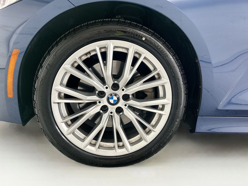 Thumbnail: 2024 BMW 3 Series - 29