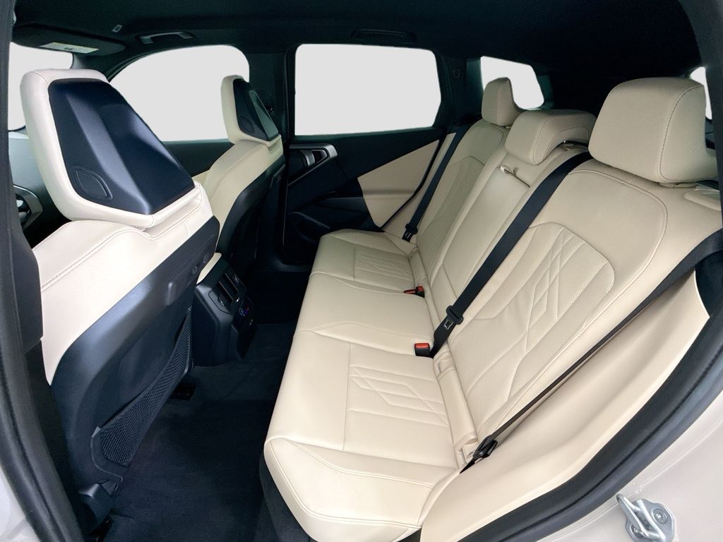 Thumbnail: 2026 BMW X3 - 19