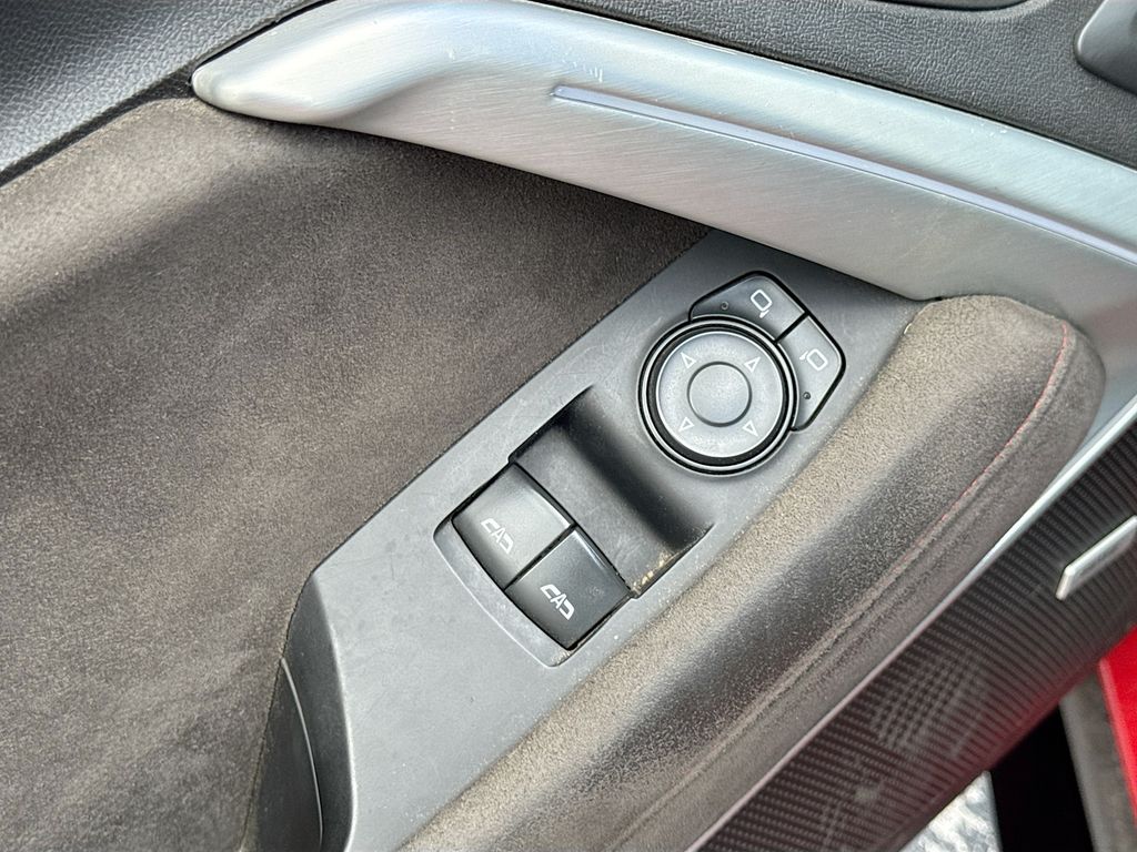 Used 2019 Red Chevrolet ZL1 image 17