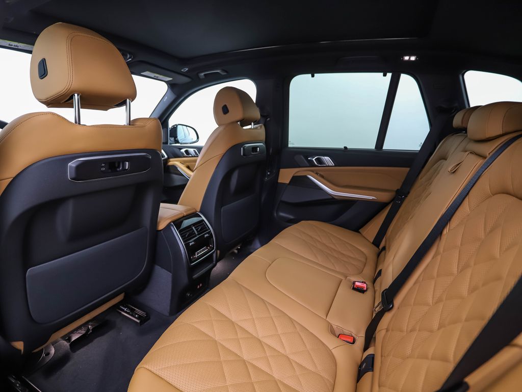 Thumbnail: 2026 BMW X5 - 22