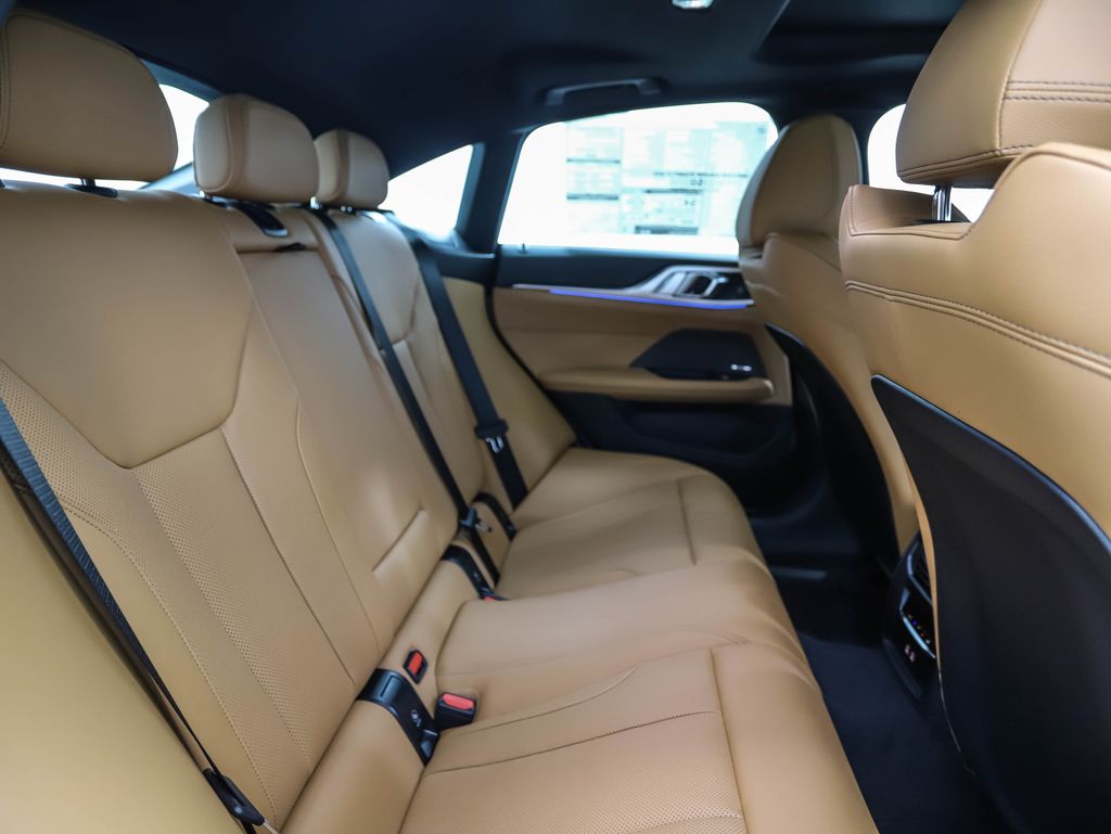 2025 BMW i4 xDrive40 23