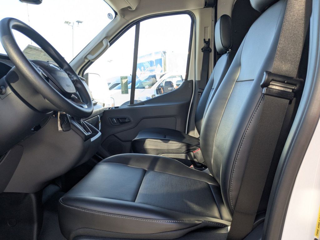 2025 Ford Transit-250 Cargo Van 