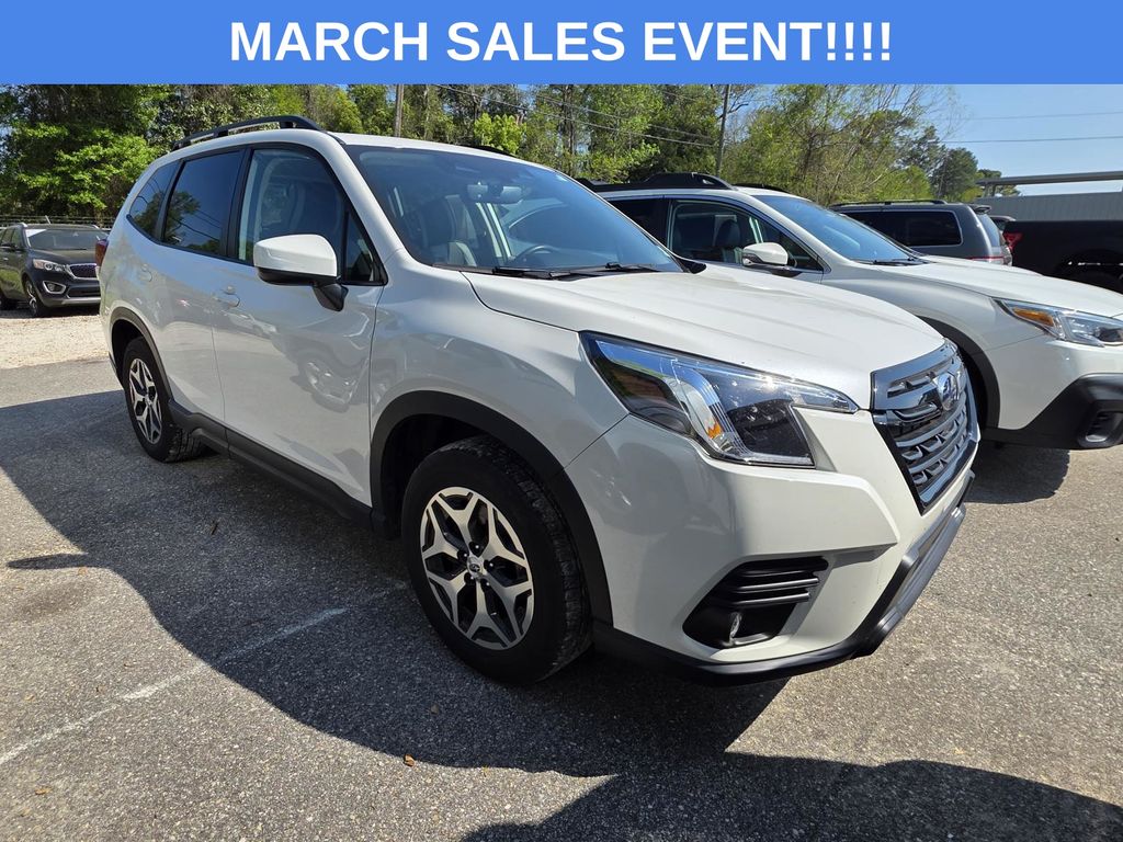 2024 Subaru Forester Premium Crossover AWD