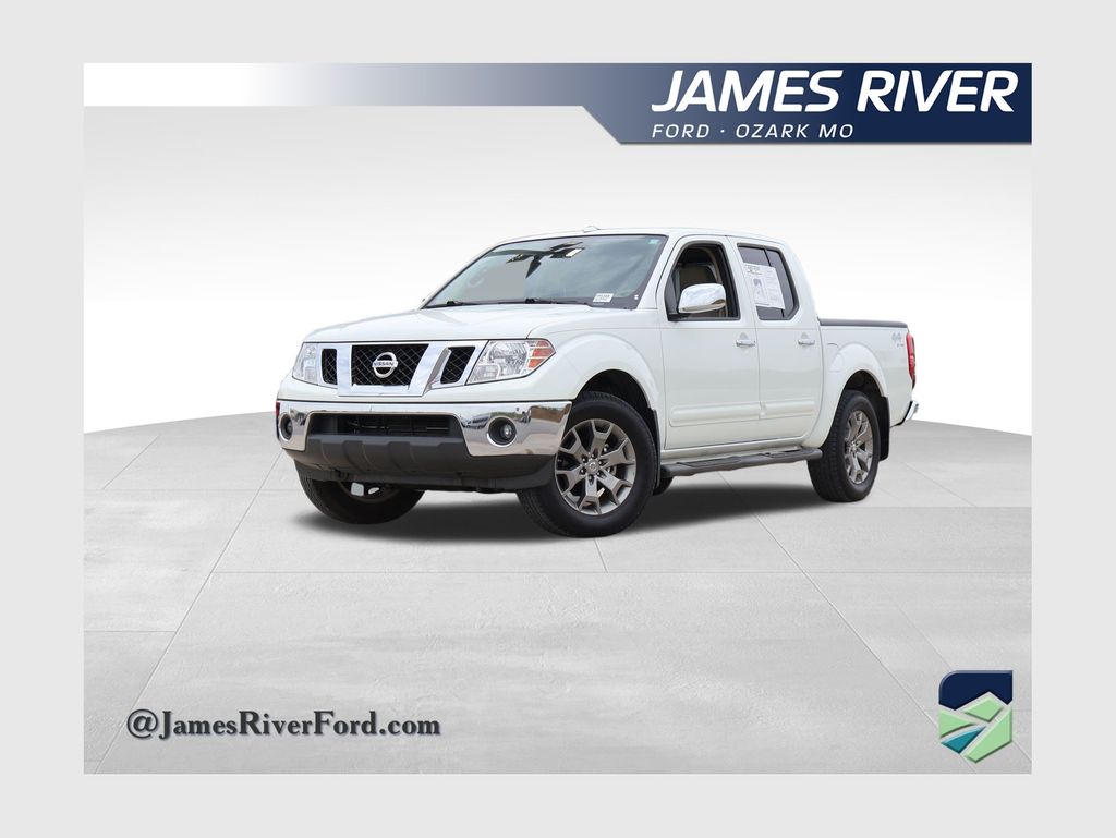 Glacier White 2016 Nissan Frontier Pickup Truck Four-Wheel Drive 5-Speed Automatic Overdrive
