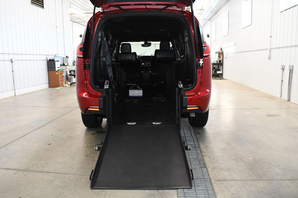 Used 2026 Red Chrysler Select image 8