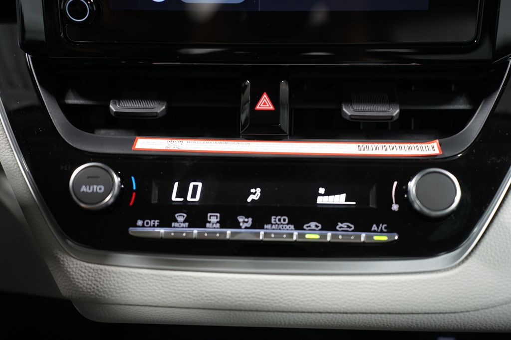 Thumbnail: 2025 Toyota Corolla - 21