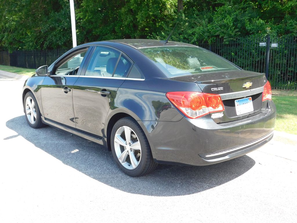 Thumbnail: 2014 Chevrolet Cruze - 3