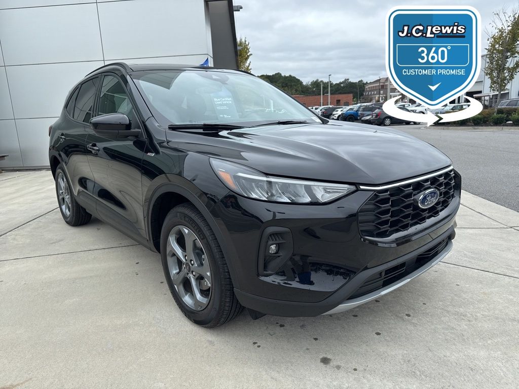 2025 Ford Escape ST-Line Select