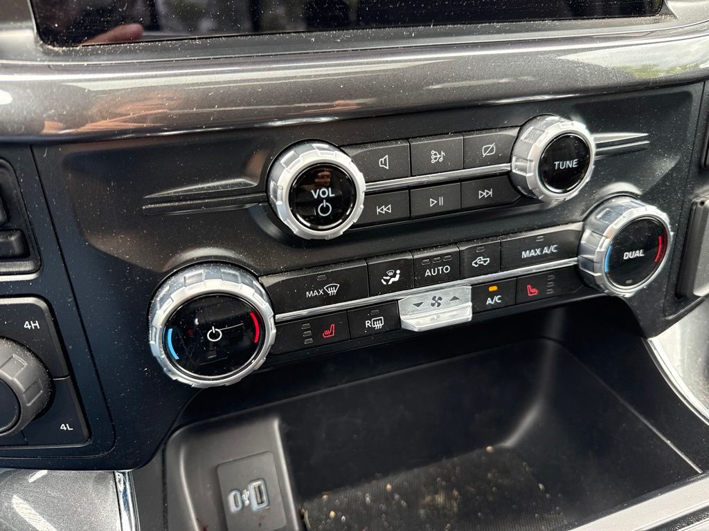 2023 Black Metallic Ford F-150 XLT 4X4 Truck