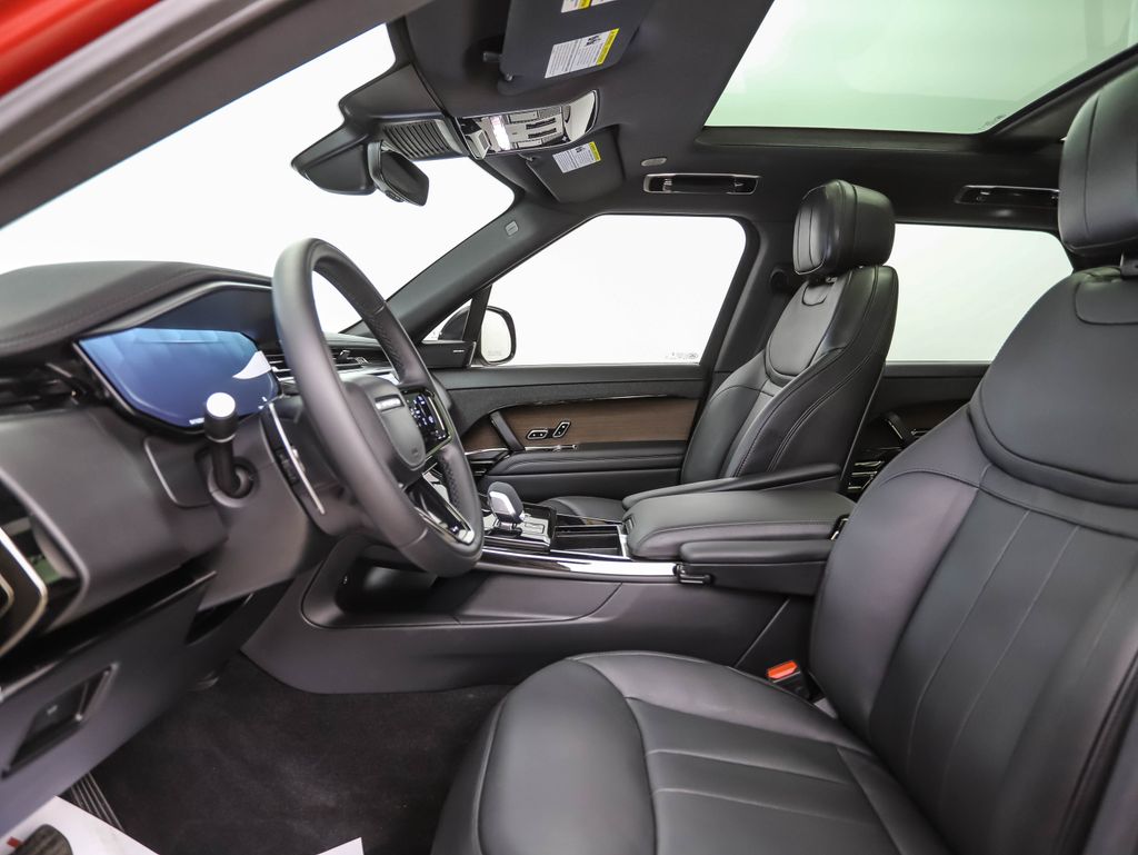 Thumbnail: 2024 Land Rover Range Rover Sport - 11