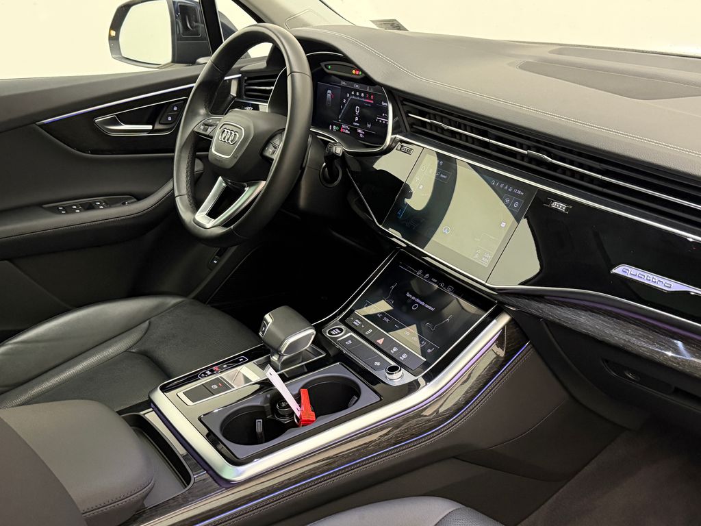 Thumbnail: 2023 Audi Q7 - 9