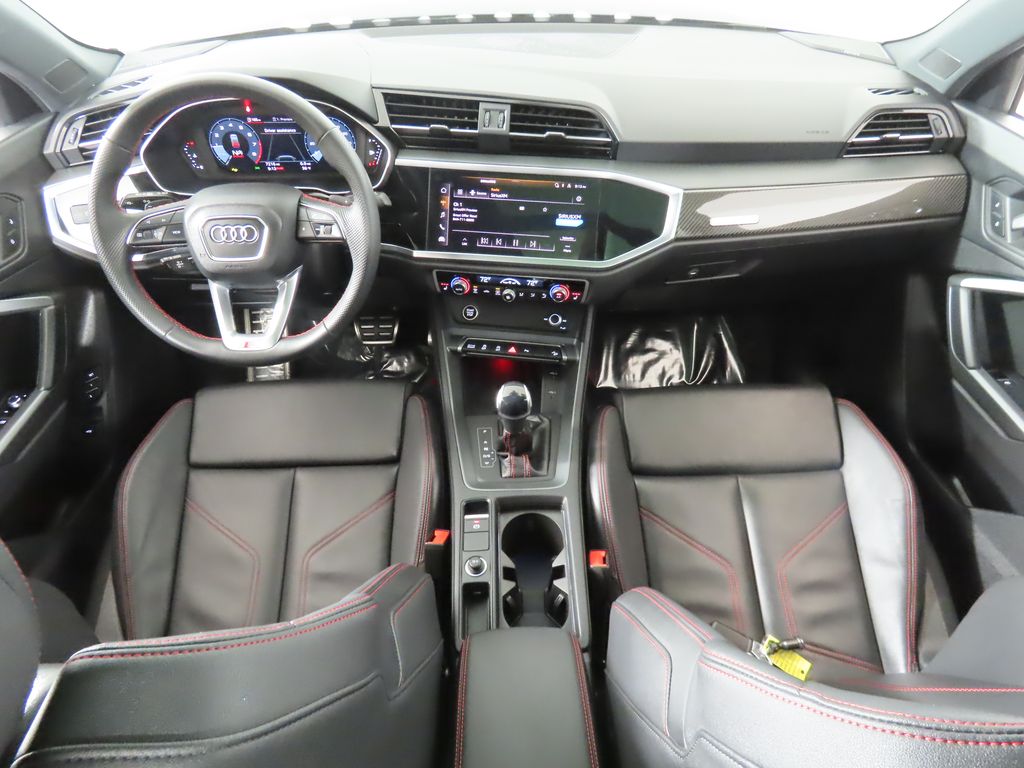 Thumbnail: 2025 Audi Q3 - 12