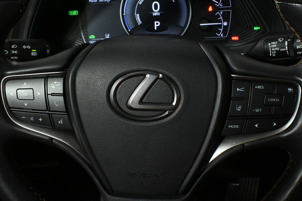 2020 Lexus UX 250h 20