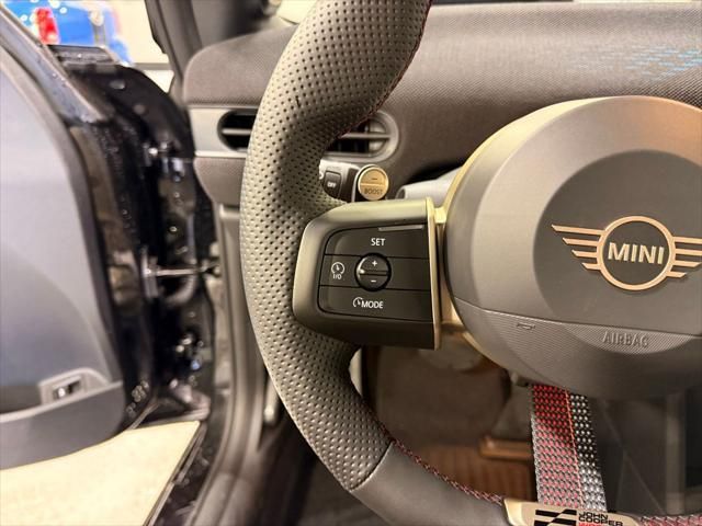 Thumbnail: 2026 MINI Cooper - 13