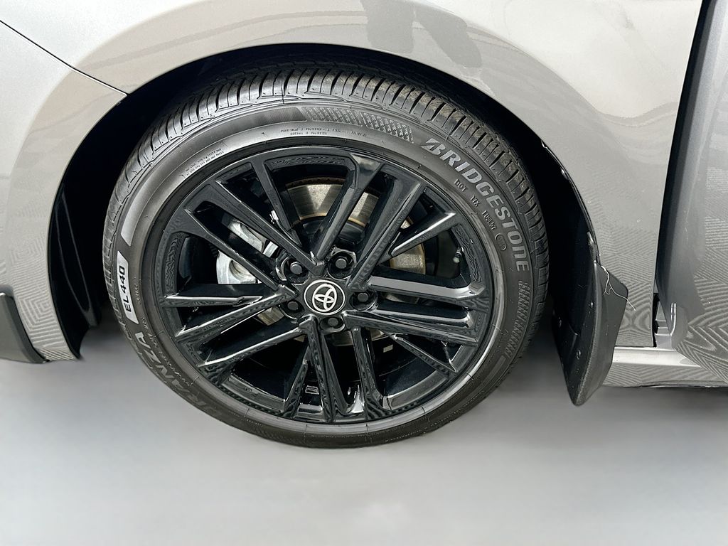 Thumbnail: 2025 Toyota Camry - 31