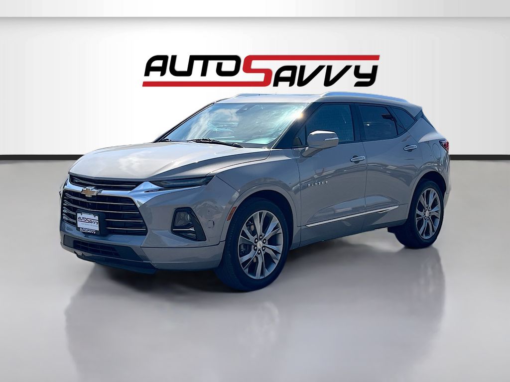 Used 2021 Gray Chevrolet Premier image 3