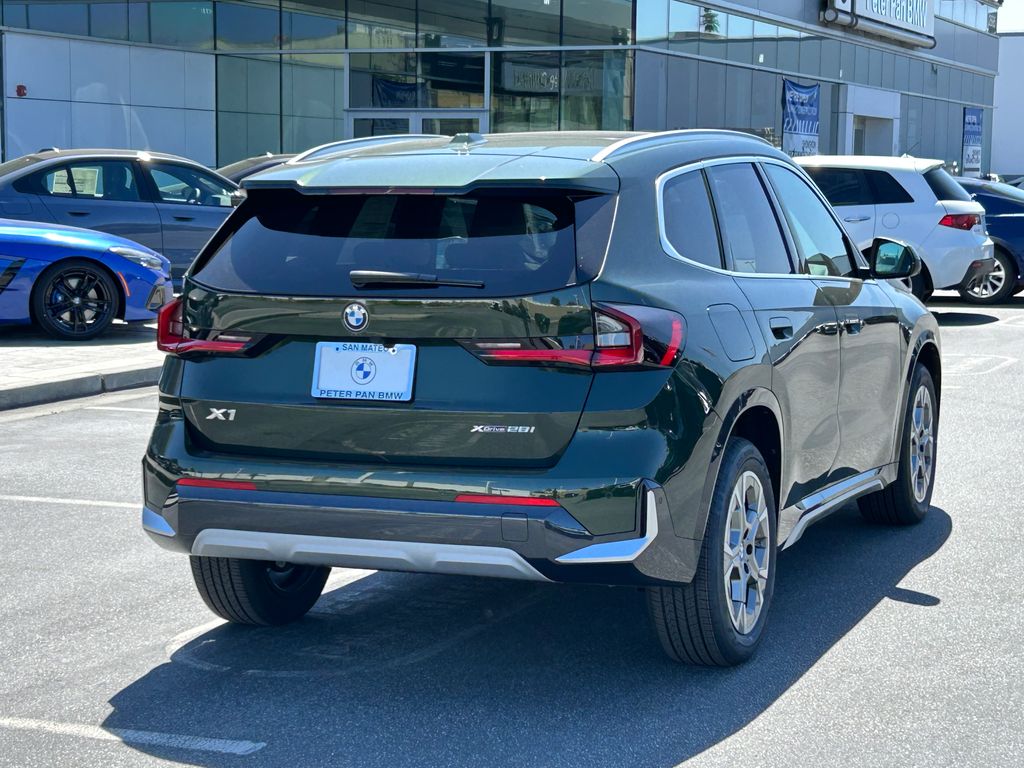2025 BMW X1 xDrive28i 5