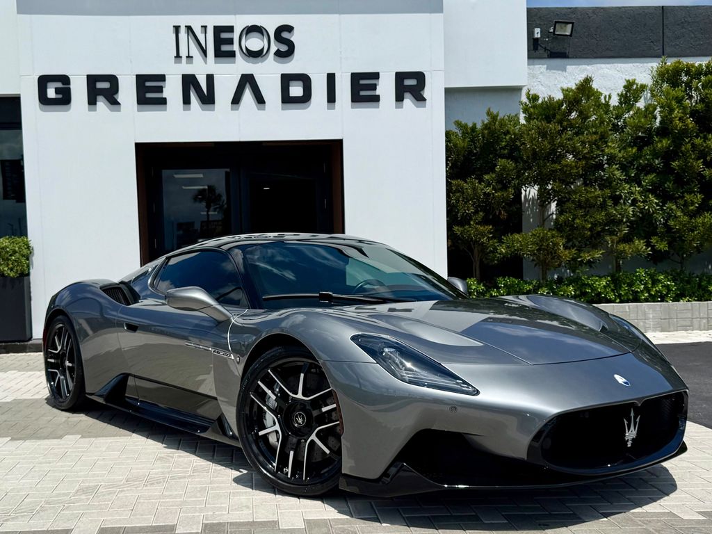 Grigio Mistero 2022 Maserati MC20 Coupe Rear-Wheel Drive 8-Speed Dual Clutch