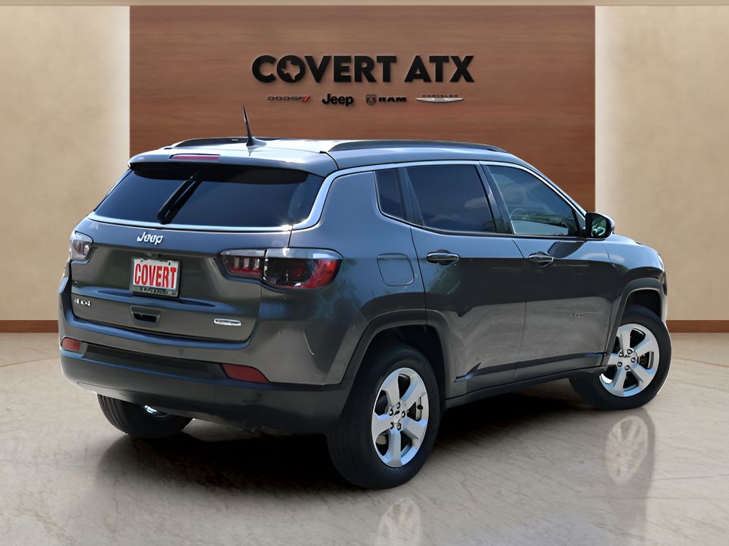 Used 2021 Gray Jeep Latitude image 5