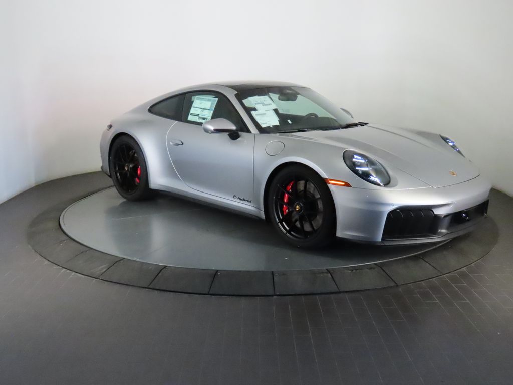 Thumbnail: 2026 Porsche 911 - 9