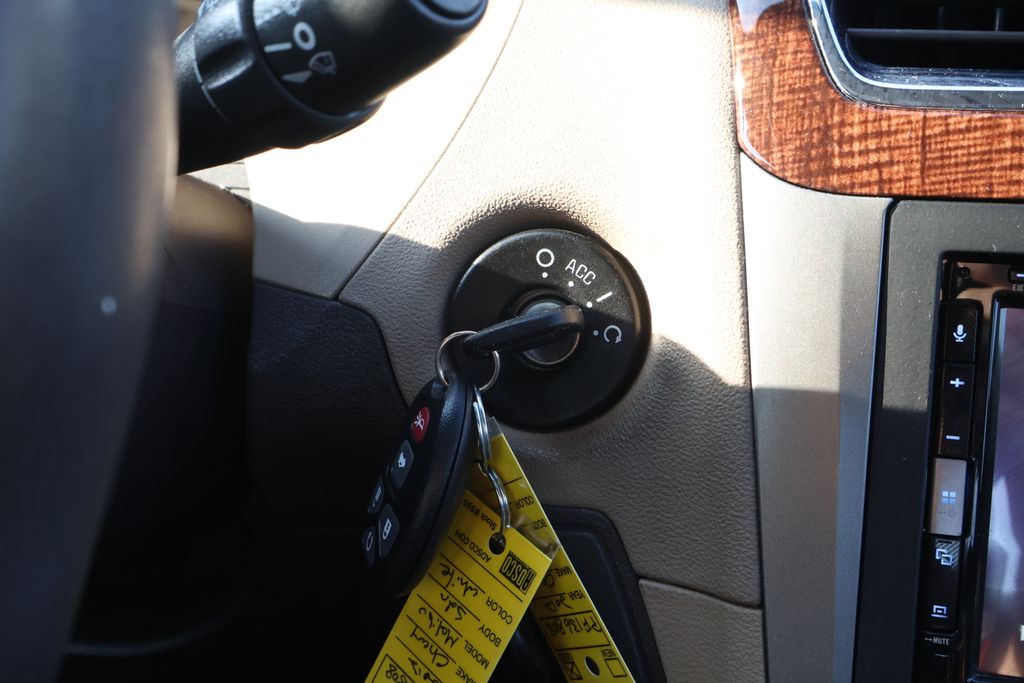 Thumbnail: 2012 Chevrolet Malibu - 27
