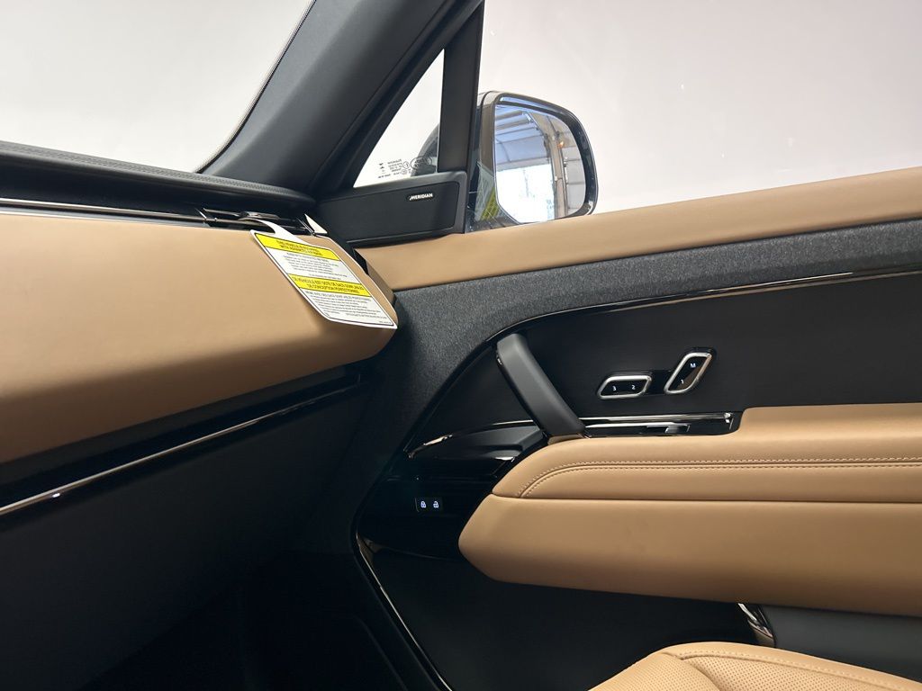 Thumbnail: 2026 Land Rover Range Rover Sport - 20