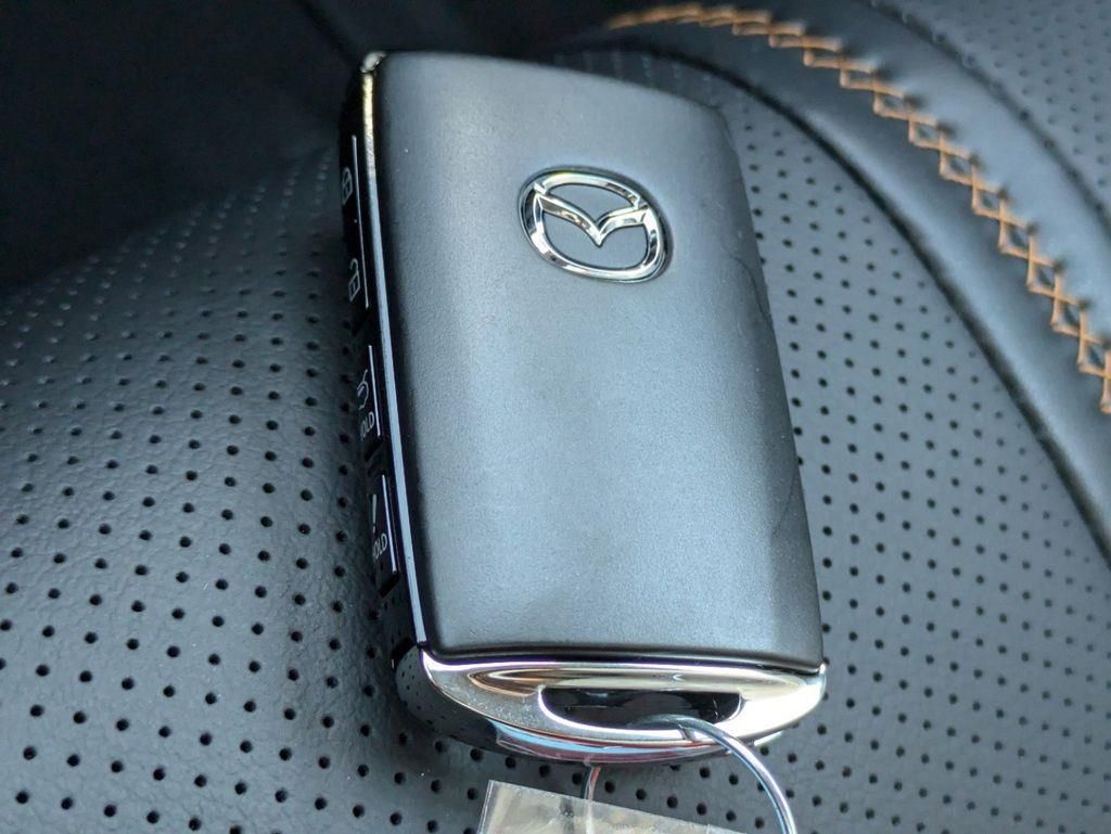 2025 Mazda CX-50 Hybrid Premium Plus photo