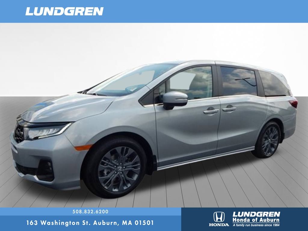 2026 Honda Odyssey Touring's photo