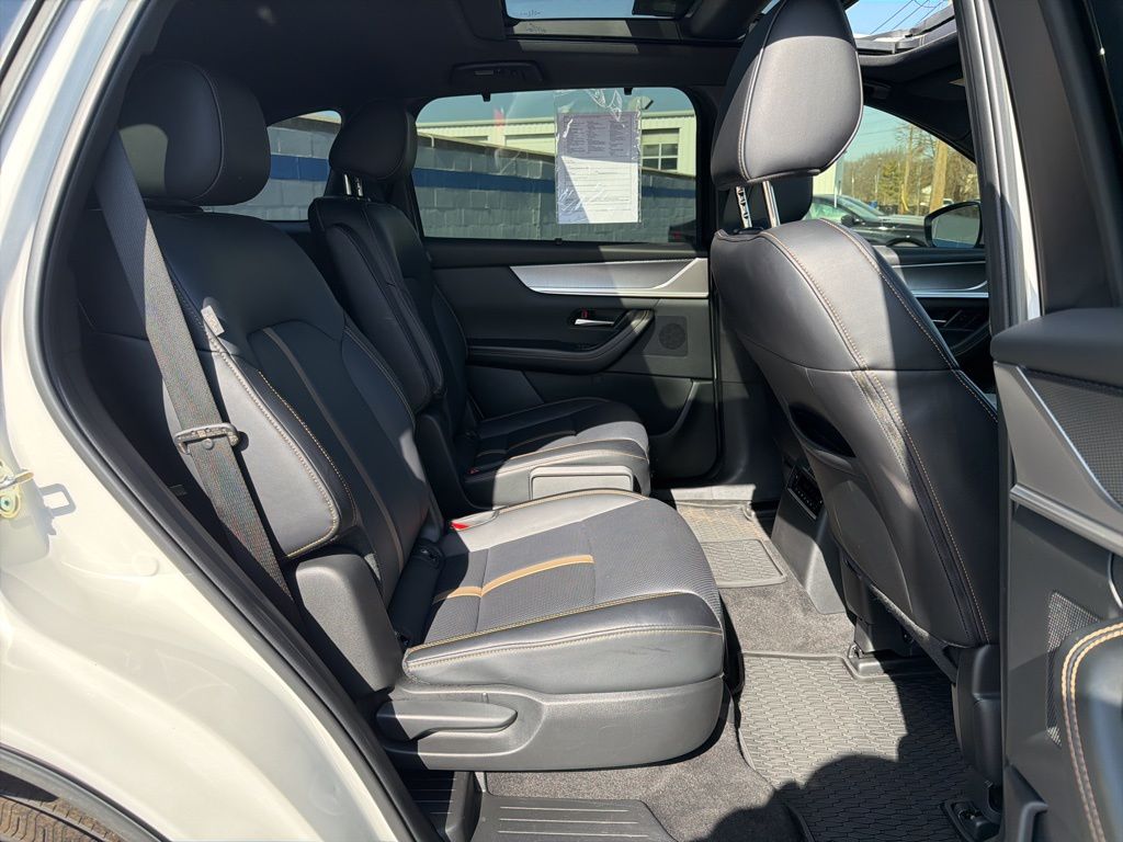 Thumbnail: 2025 Mazda CX-90 - 25