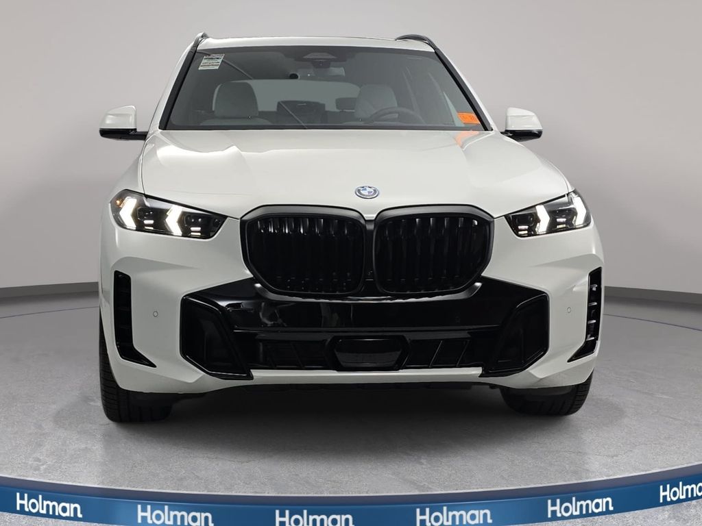 New 2026 Alpine White BMW xDrive50e image 2