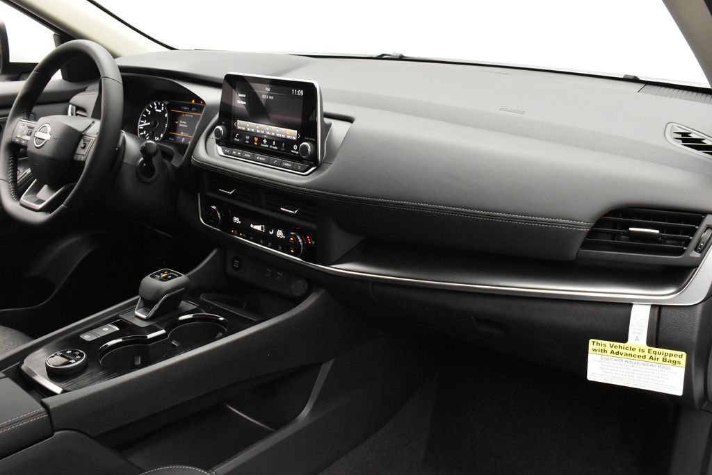 Thumbnail: 2026 Nissan Rogue - 25