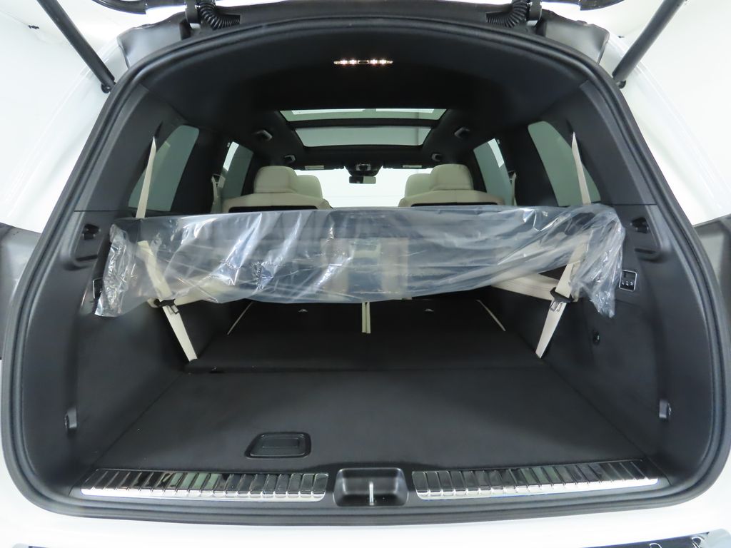 2025 Mercedes-Benz GLS 450 4MATIC 32