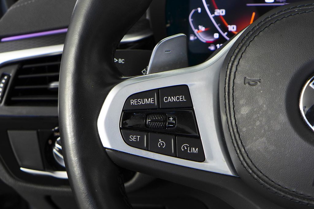 Thumbnail: 2023 BMW 5 Series - 30