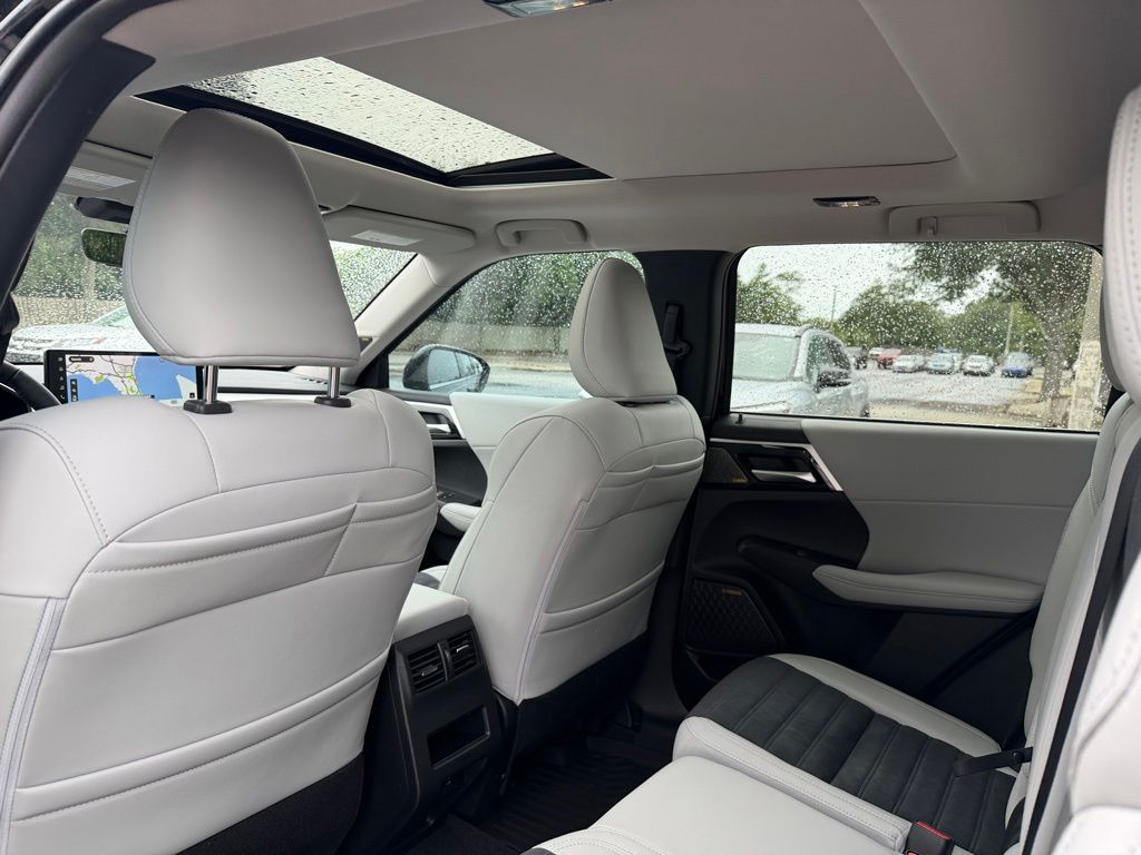 New 2026 Mitsubishi Outlander SUV