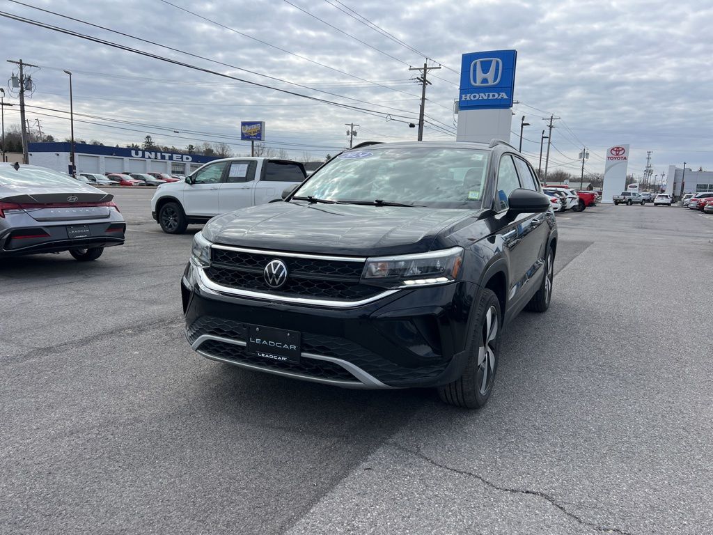 Deep Black 2024 Volkswagen Taos S 4Motion SUV / Crossover All-Wheel Drive 7-Speed Dual Clutch