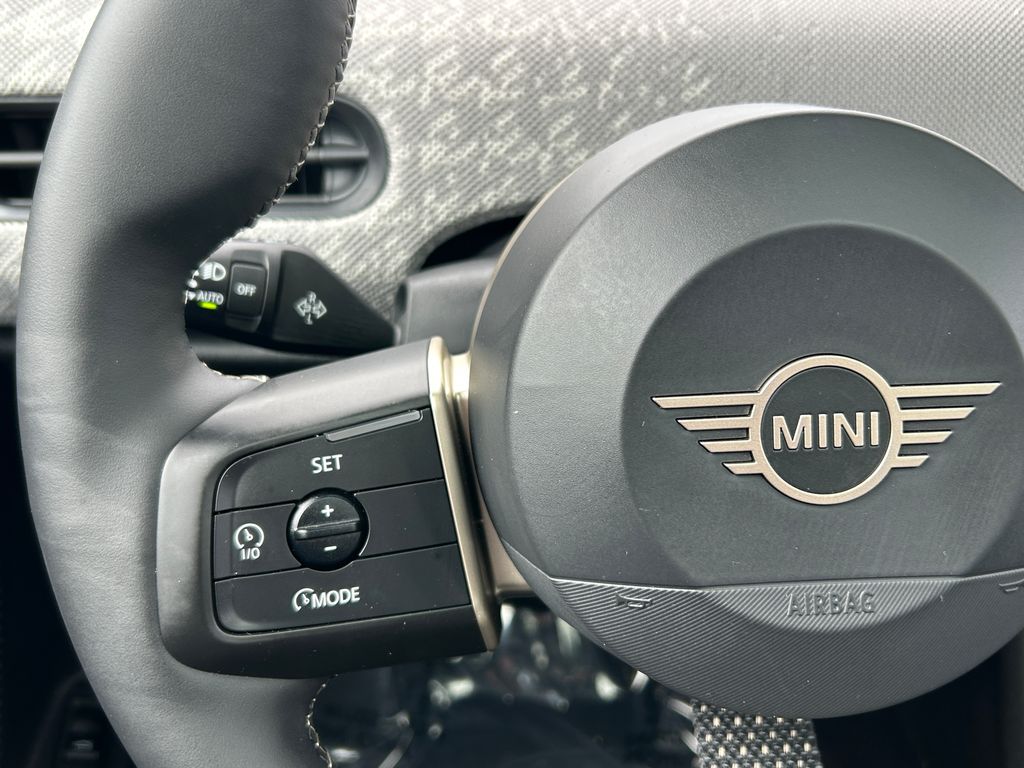 Thumbnail: 2026 MINI Cooper - 19